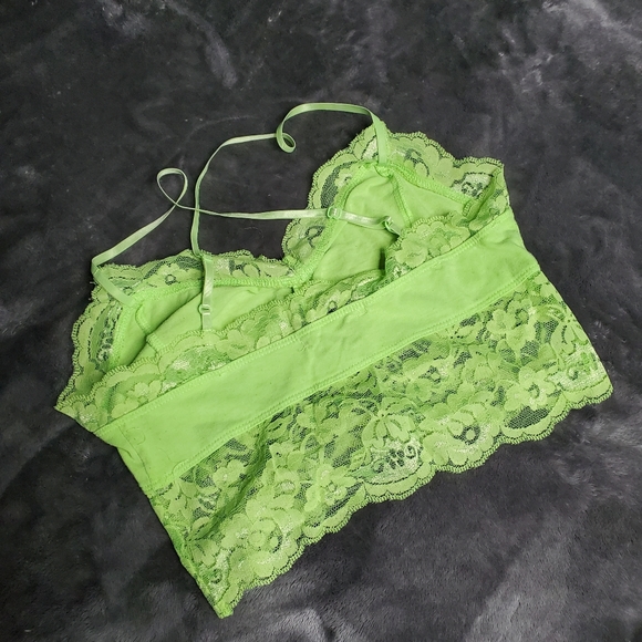 Lime Lace Bando - Picture 2 of 3